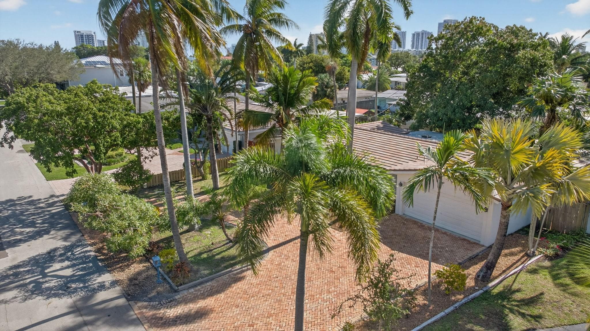 2580 SE 5th Court, Pompano Beach, FL 33062 — photo 37 of 60