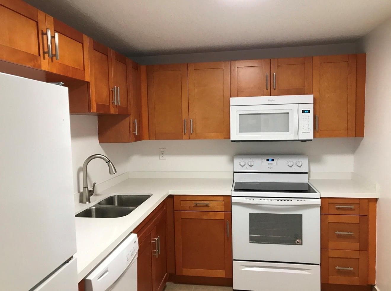 4394 NW 9th Avenue 21-3a, Deerfield Beach, FL 33064 — photo 1 of 11