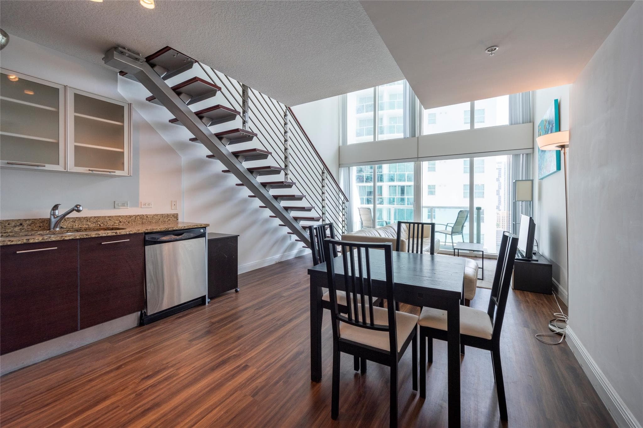 41 SE 5th Street 1315, Miami, FL 33131 — photo 5 of 31