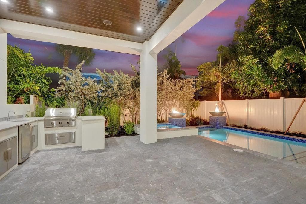4524 Sea Grape Drive N, Lauderdale-By-The-Sea, FL 33308 — photo 47 of 53