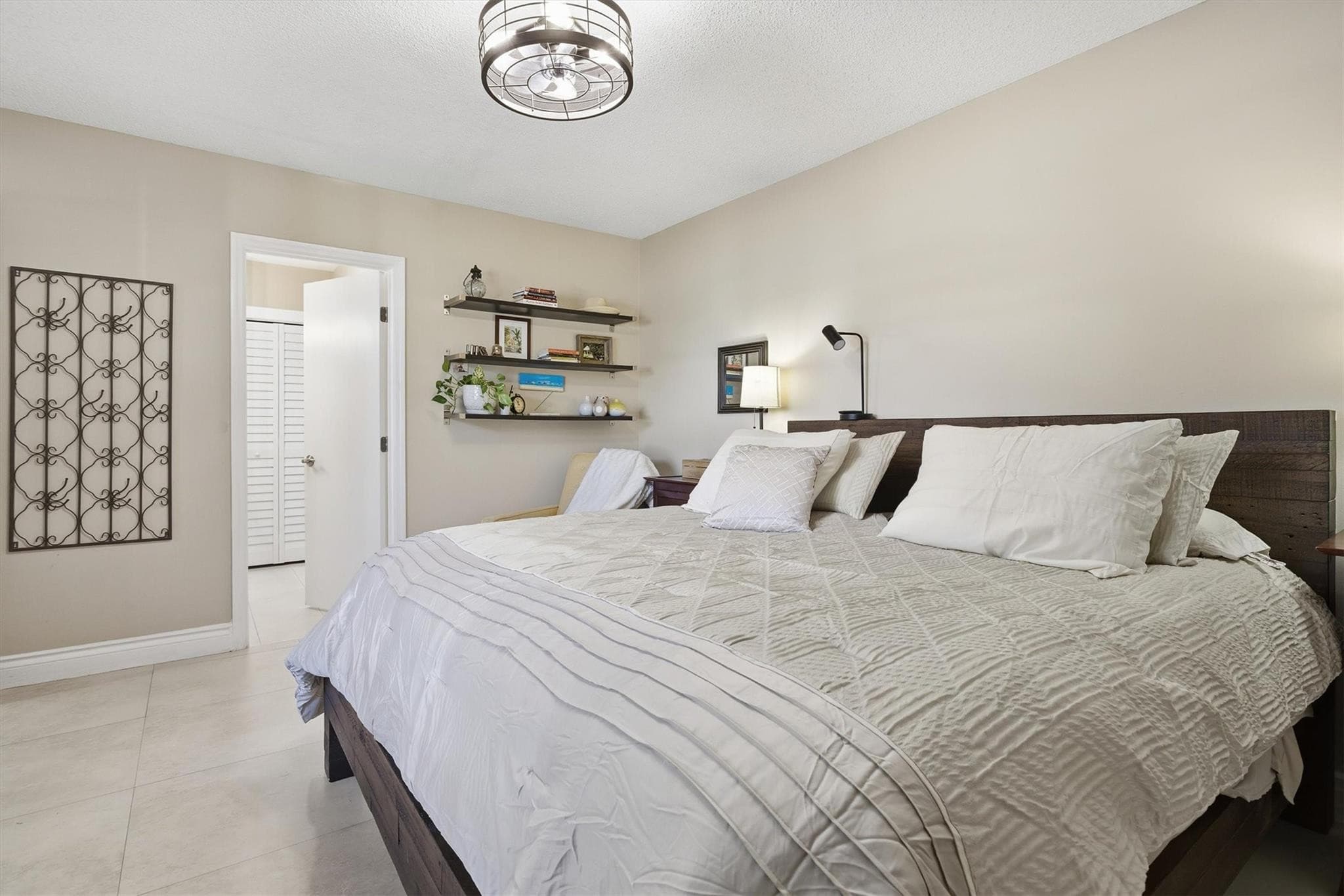 430 Sarto Avenue, Coral Gables, FL 33134 — photo 15 of 47