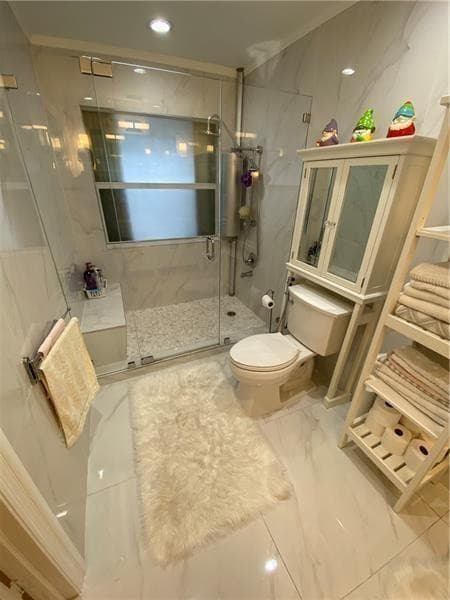 21135 Helmsman Drive O12, Miami, FL 33180 — photo 19 of 33