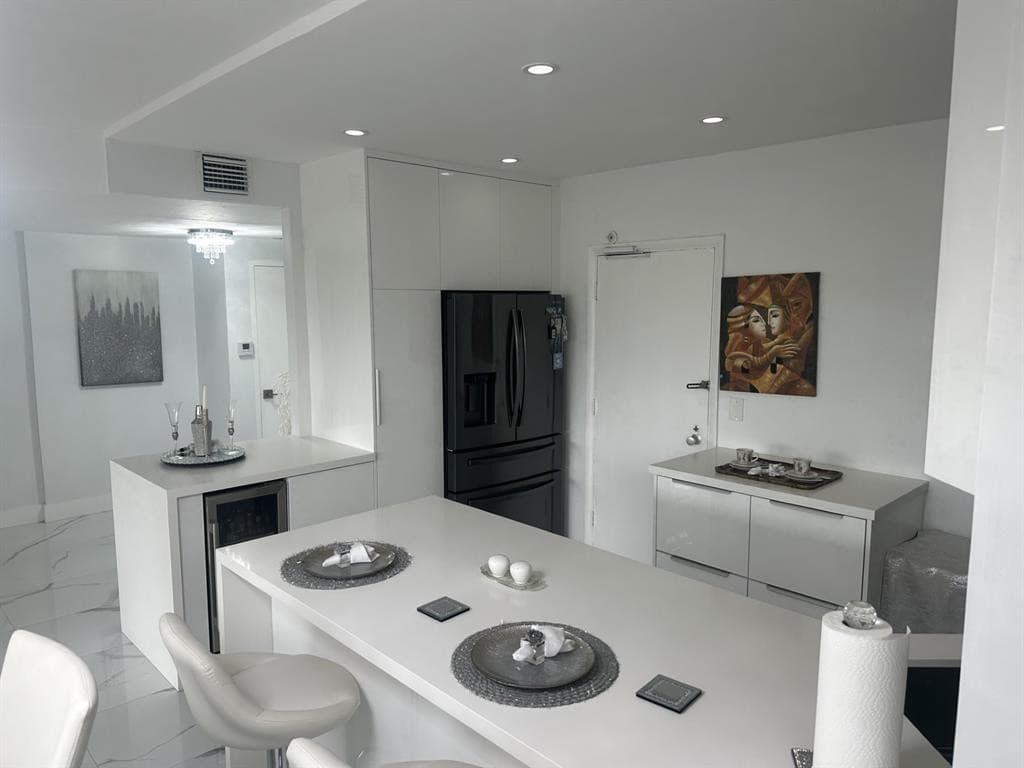 3333 NE 34th Street 304, Fort Lauderdale, FL 33308 — photo 6 of 38
