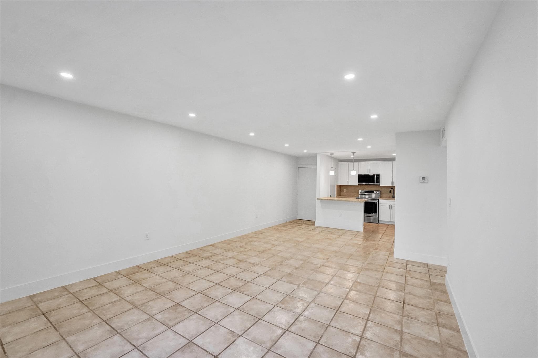 4040 N Hills Drive 24, Hollywood, FL 33021 — photo 5 of 37