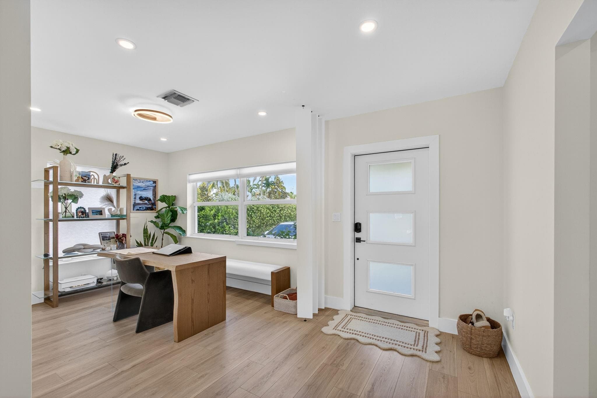 520 36th Street, West Palm Beach, FL 33407 — photo 4 of 41