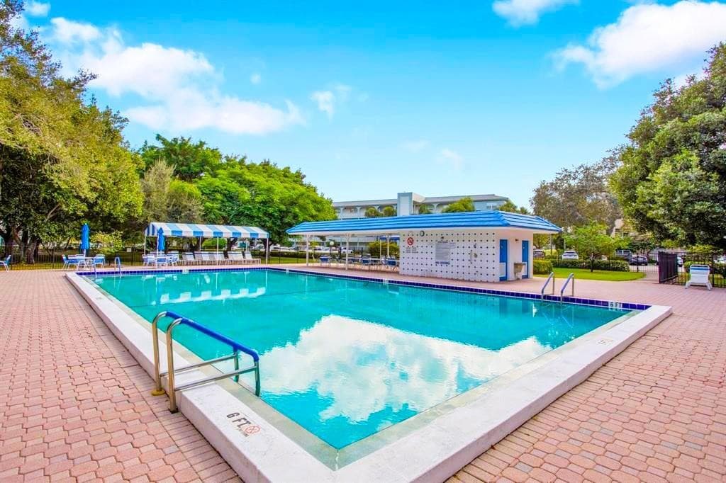 3001 Portofino Isle E2, Coconut Creek, FL 33066 — photo 31 of 38