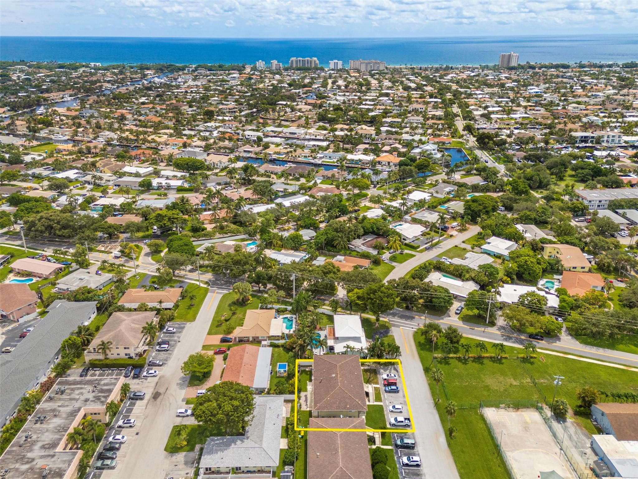 2131 NE 40th Court, Lighthouse Point, FL 33064 — photo 2 of 37