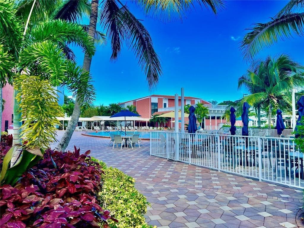 1084 Harwood F 1084, Deerfield Beach, FL 33442 — photo 35 of 54