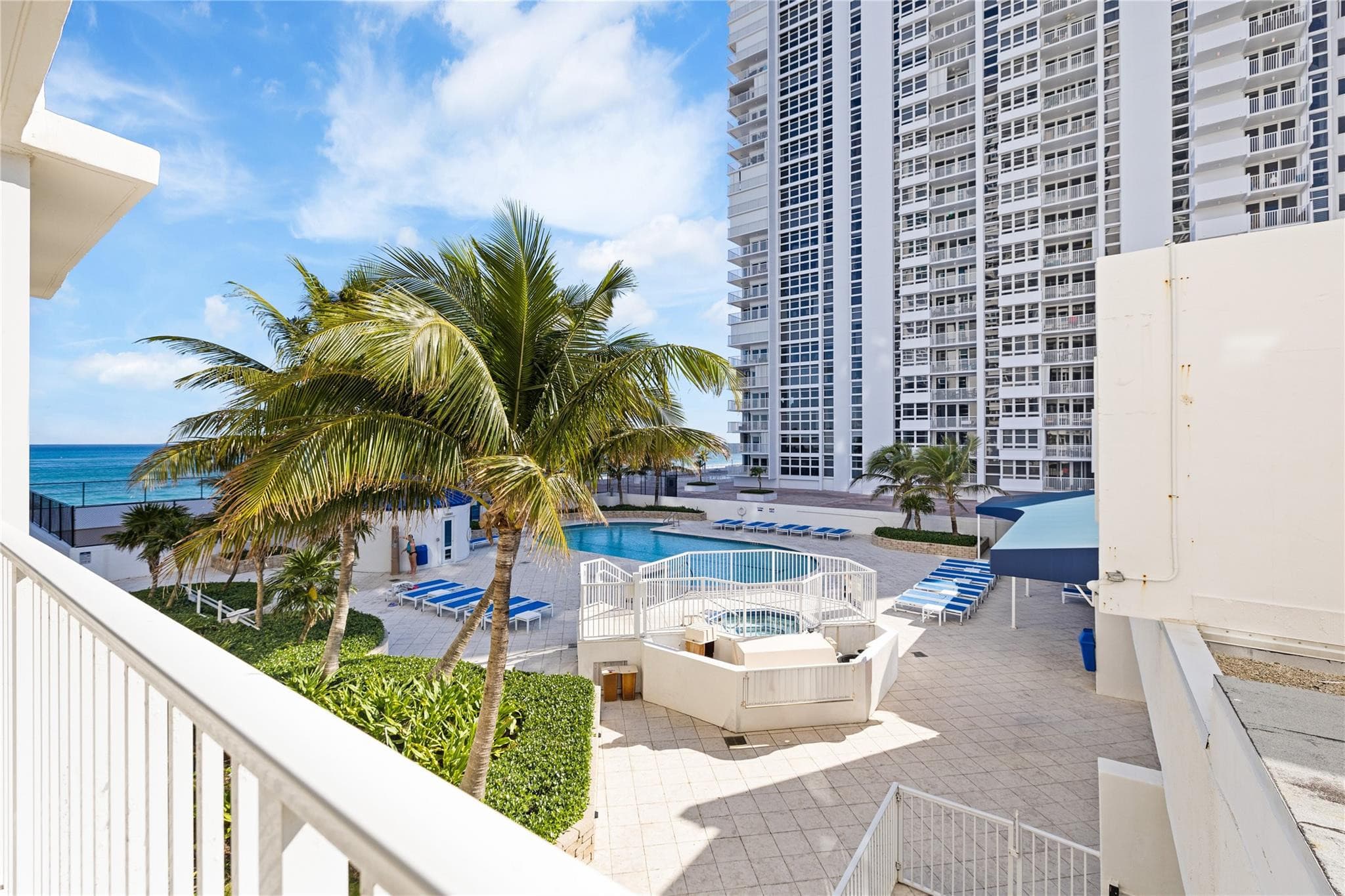 1360 S Ocean Boulevard 403, Pompano Beach, FL 33062 — photo 8 of 36