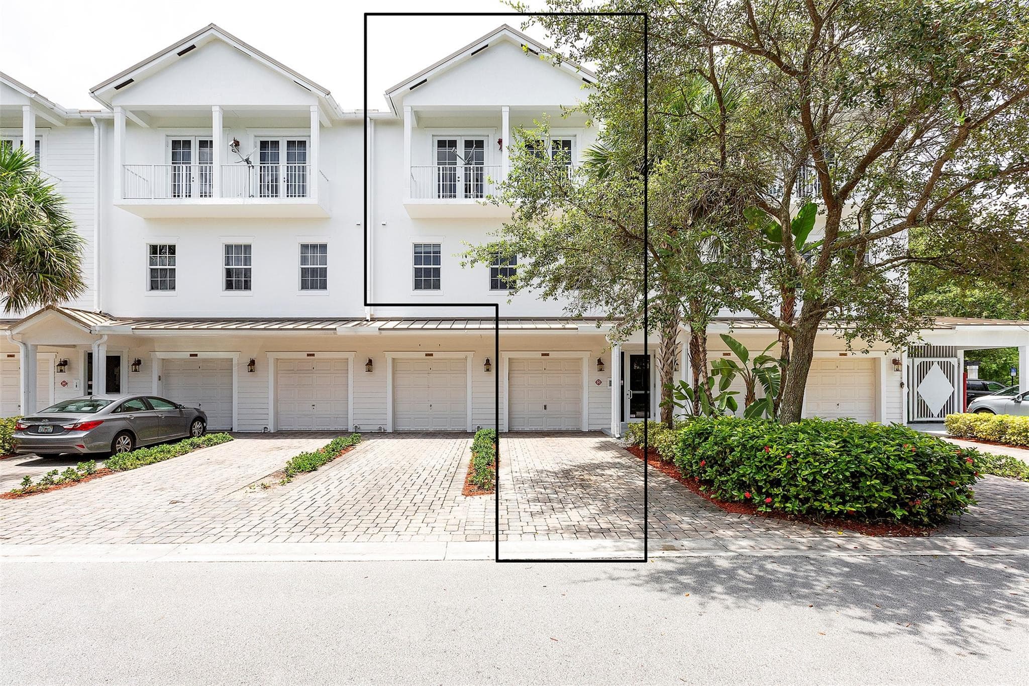 6809 N Lakeside Circle 101, Davie, FL 33314 — photo 2 of 24