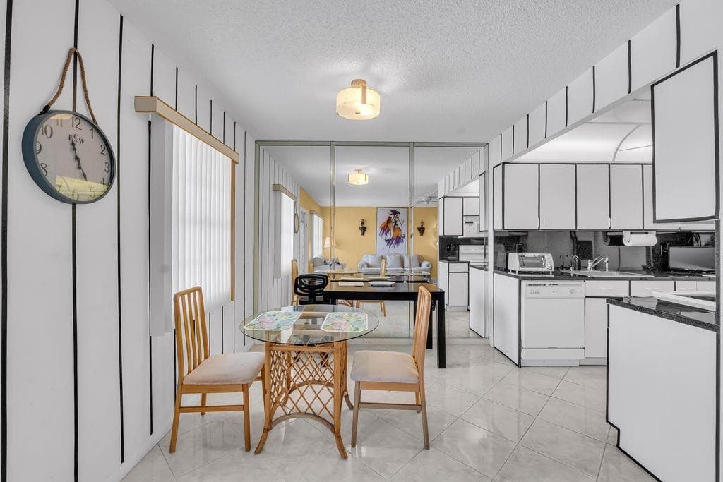 4037 Swansea B 4037, Deerfield Beach, FL 33442 — photo 7 of 36