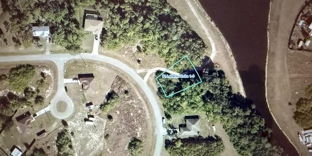 3025 E Briarwood Circle, LaBelle, FL 33935 — photo 2 of 8