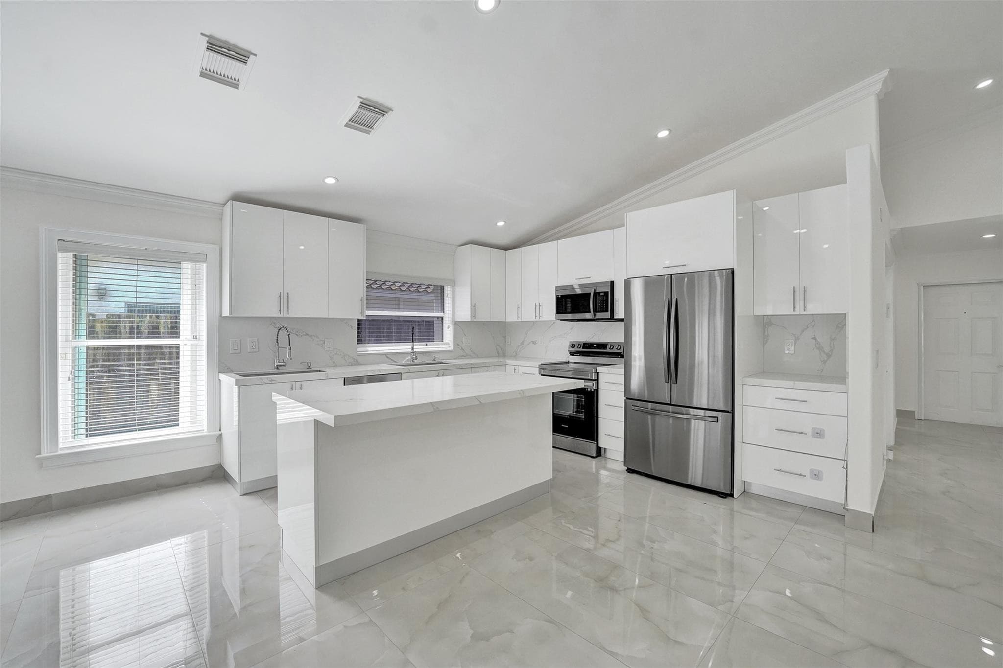4966 SW 33rd Terrace, Hollywood, FL 33312 — photo 29 of 66