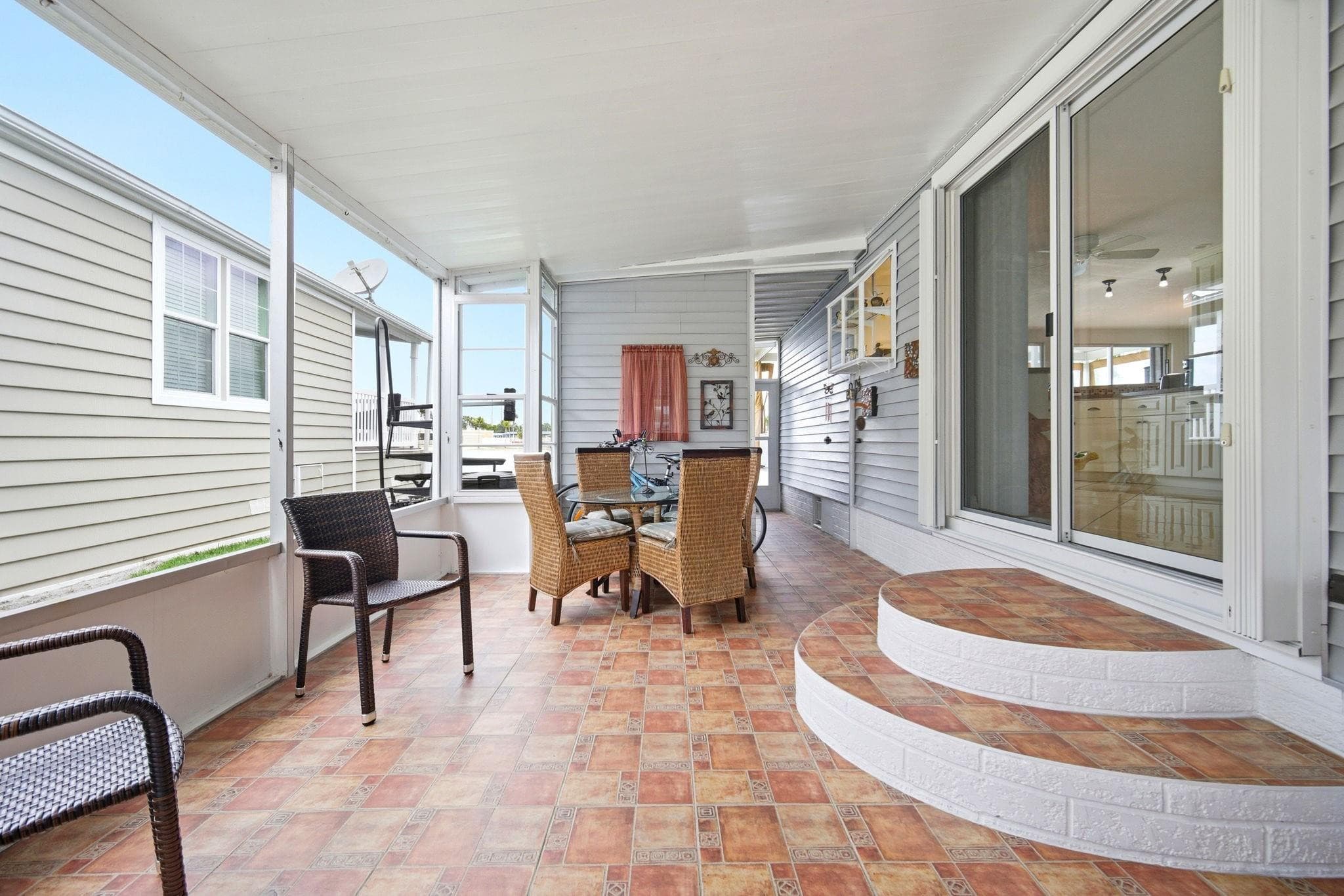 5555 Lakeshore Drive, Fort Lauderdale, FL 33312 — photo 8 of 53