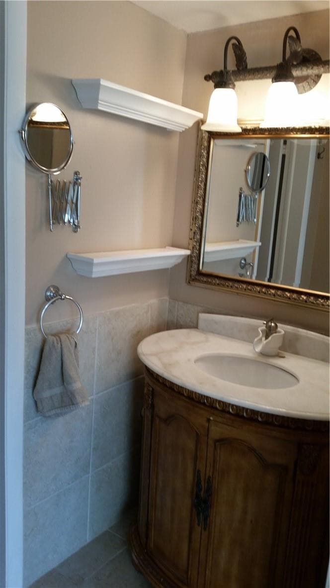 430 Commodore Drive 210, Plantation, FL 33325 — photo 9 of 50