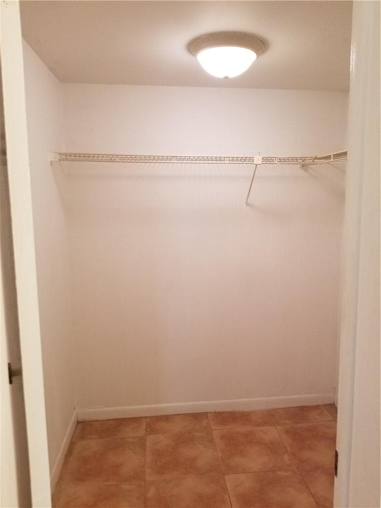 430 Commodore Drive 210, Plantation, FL 33325 — photo 35 of 50