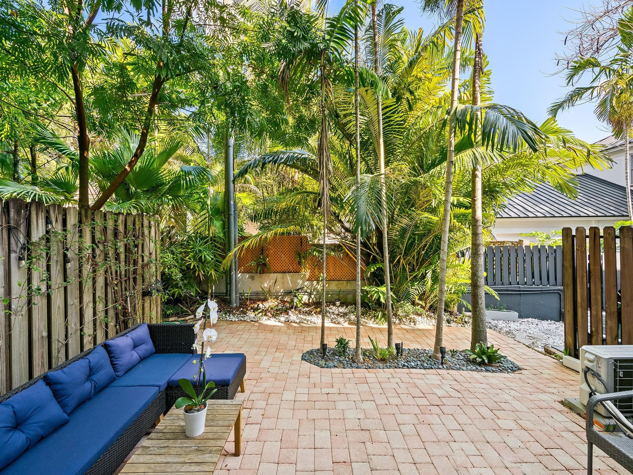 1705 E Las Olas Boulevard 3, Fort Lauderdale, FL 33301 — photo 8 of 28