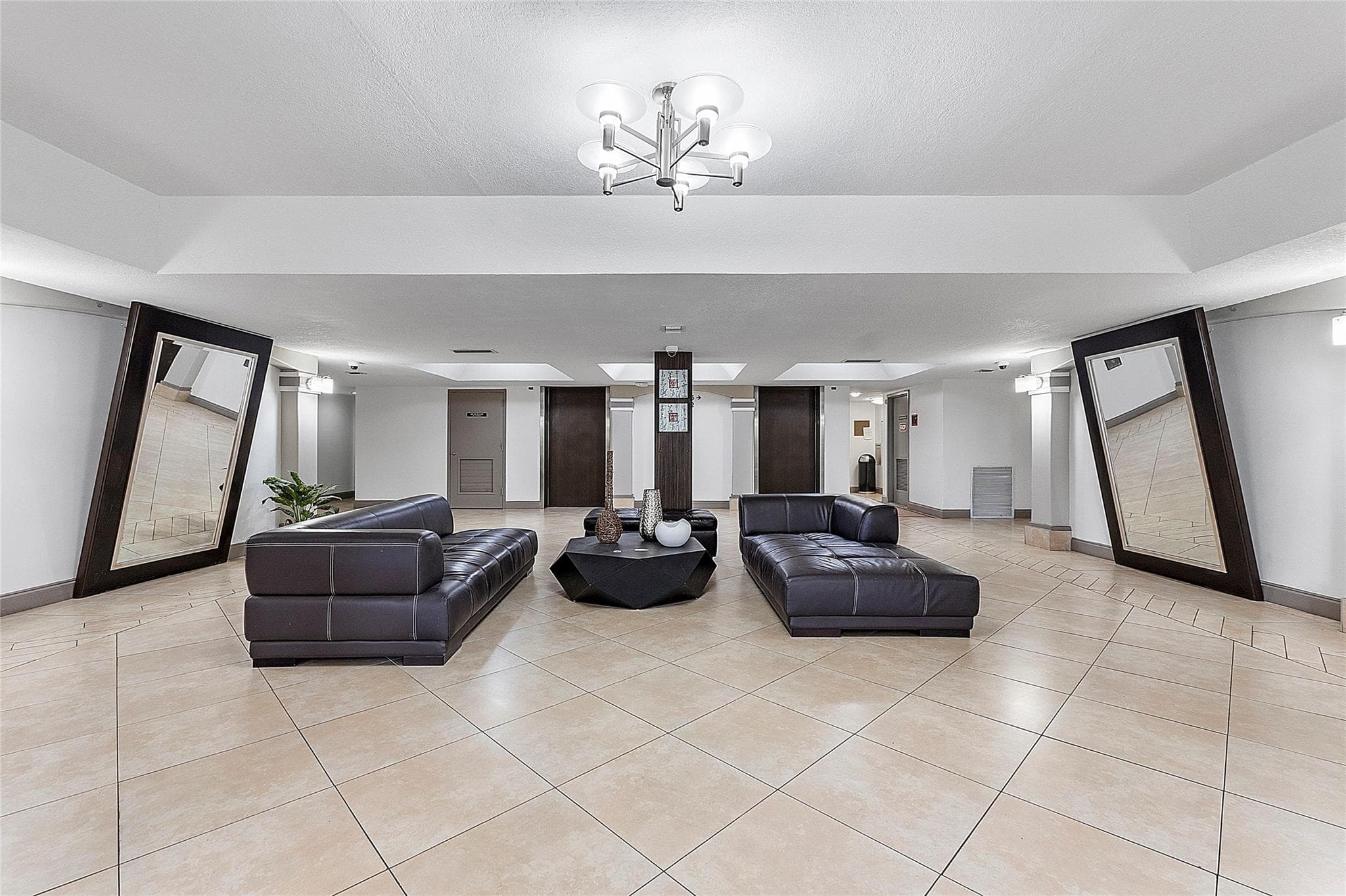 701 NW 19th Street 202, Fort Lauderdale, FL 33311 — photo 28 of 33
