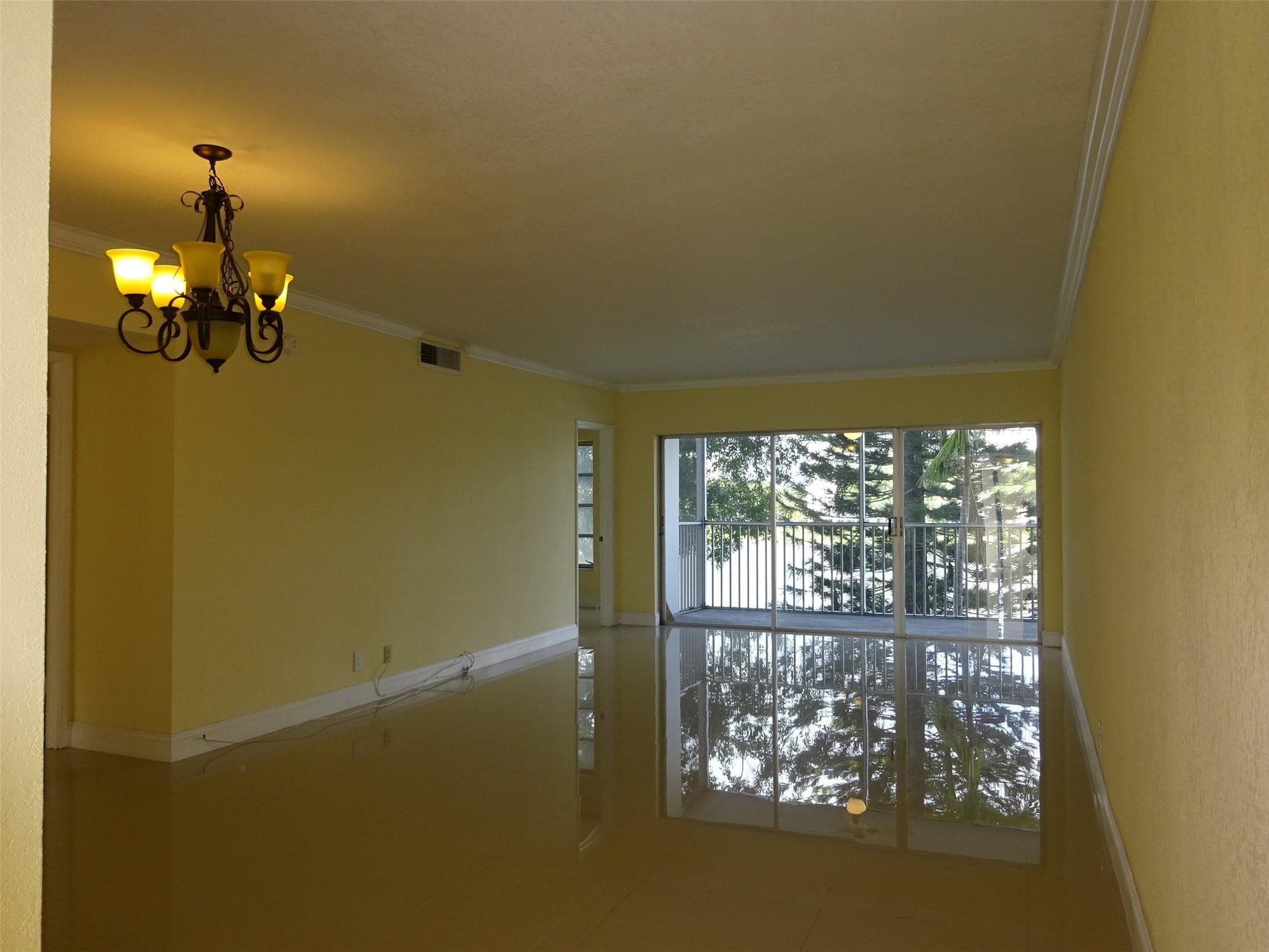 2801 N Palm Aire Drive 308, Pompano Beach, FL 33069 — photo 10 of 43