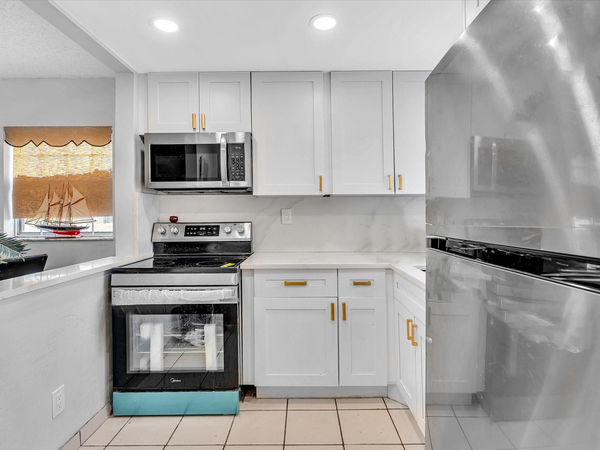 9041 Sunrise Lakes Boulevard 113, Sunrise, FL 33322 — photo 15 of 50