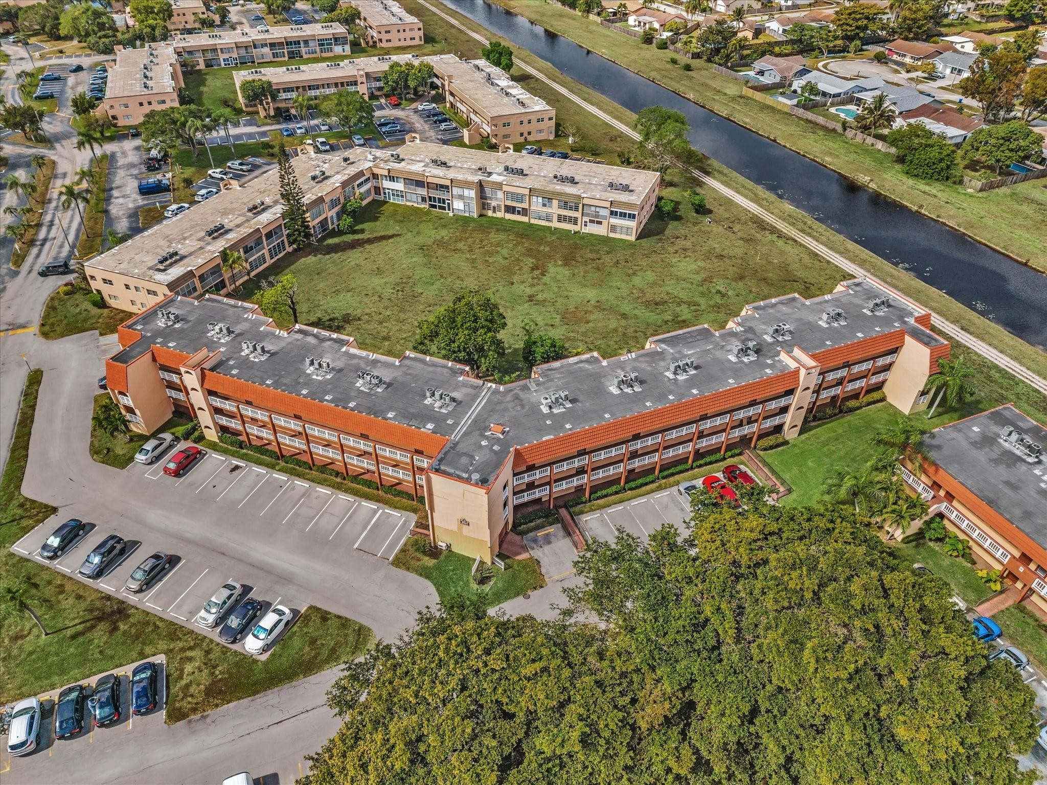 9041 Sunrise Lakes Boulevard 113, Sunrise, FL 33322 — photo 43 of 50