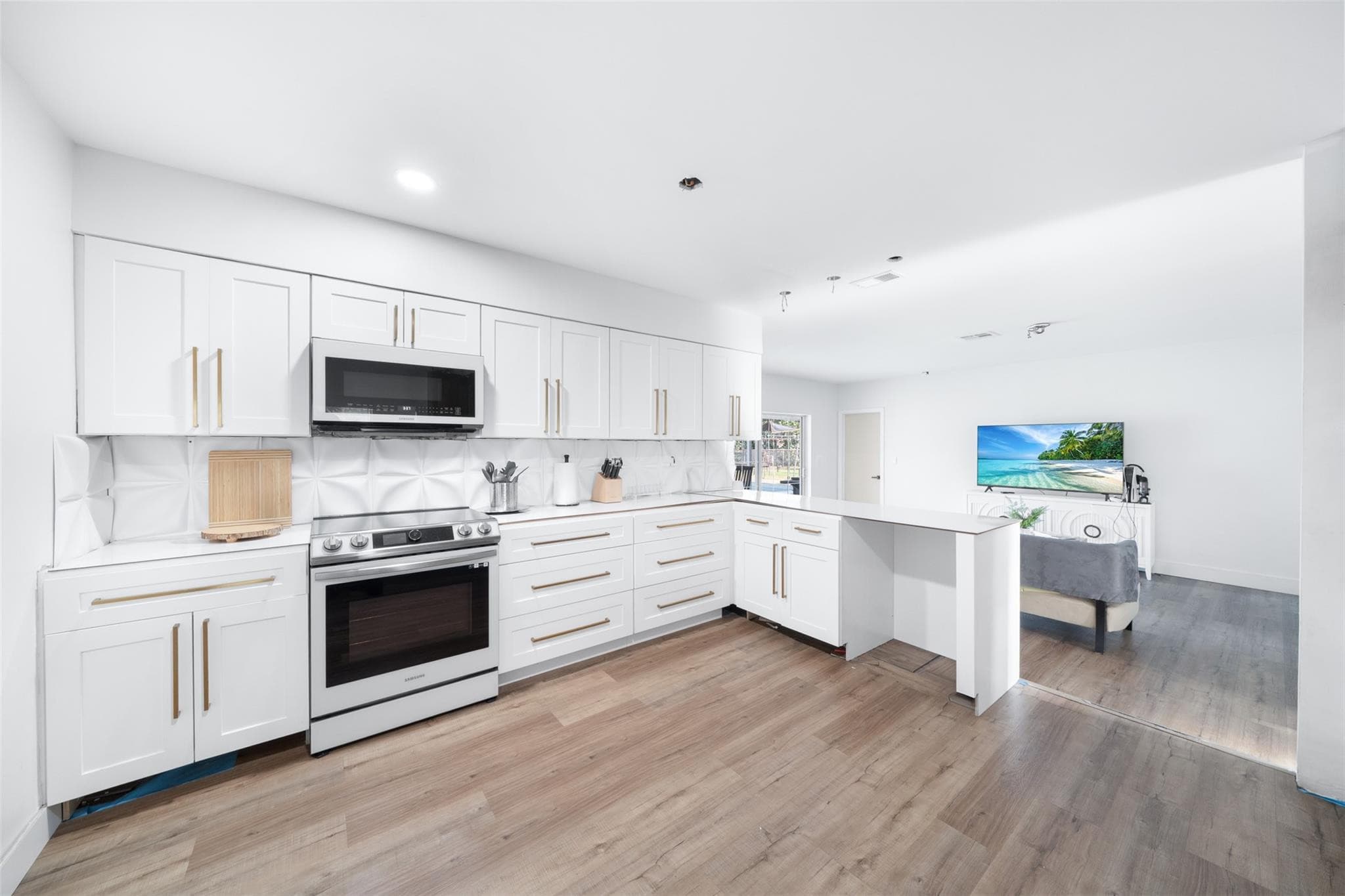 4221 NW 107th Avenue, Coral Springs, FL 33065 — photo 12 of 32