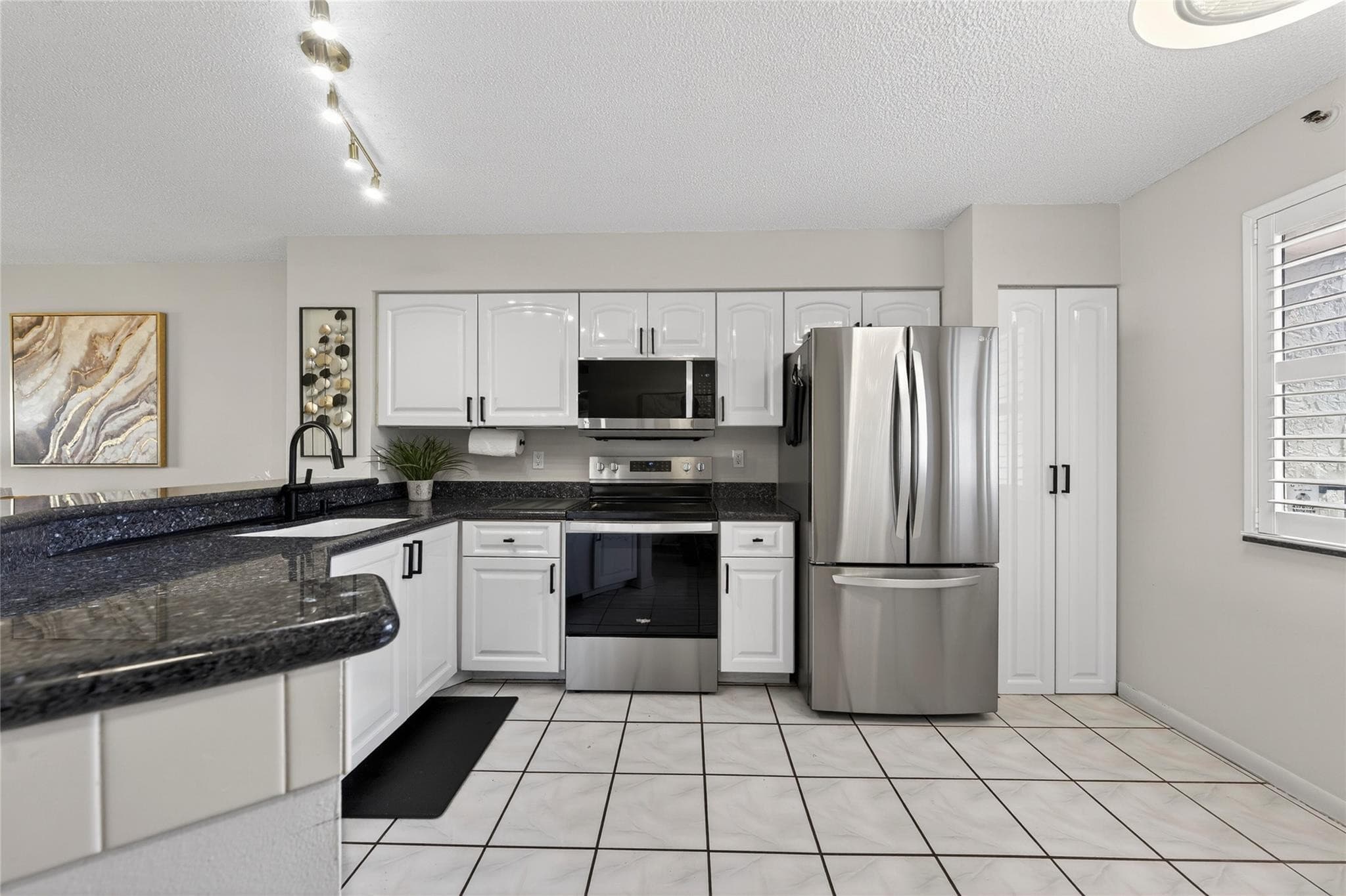 2215 Cypress Island Drive 701, Pompano Beach, FL 33069 — photo 2 of 30