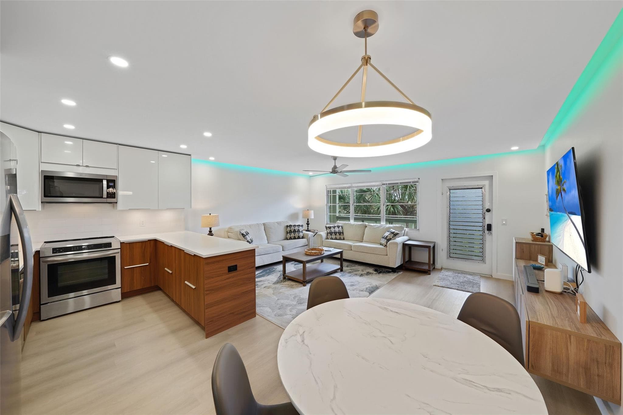 3034 Berkshire B 3034, Deerfield Beach, FL 33442 — photo