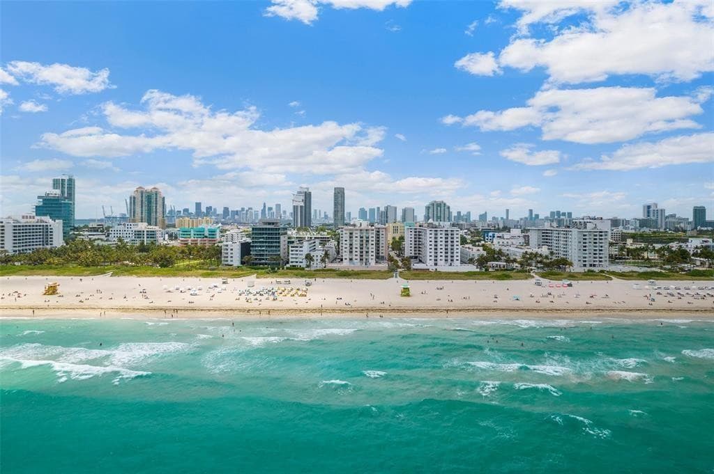 345 Ocean Drive 512, Miami Beach, FL 33139 — photo 10 of 16