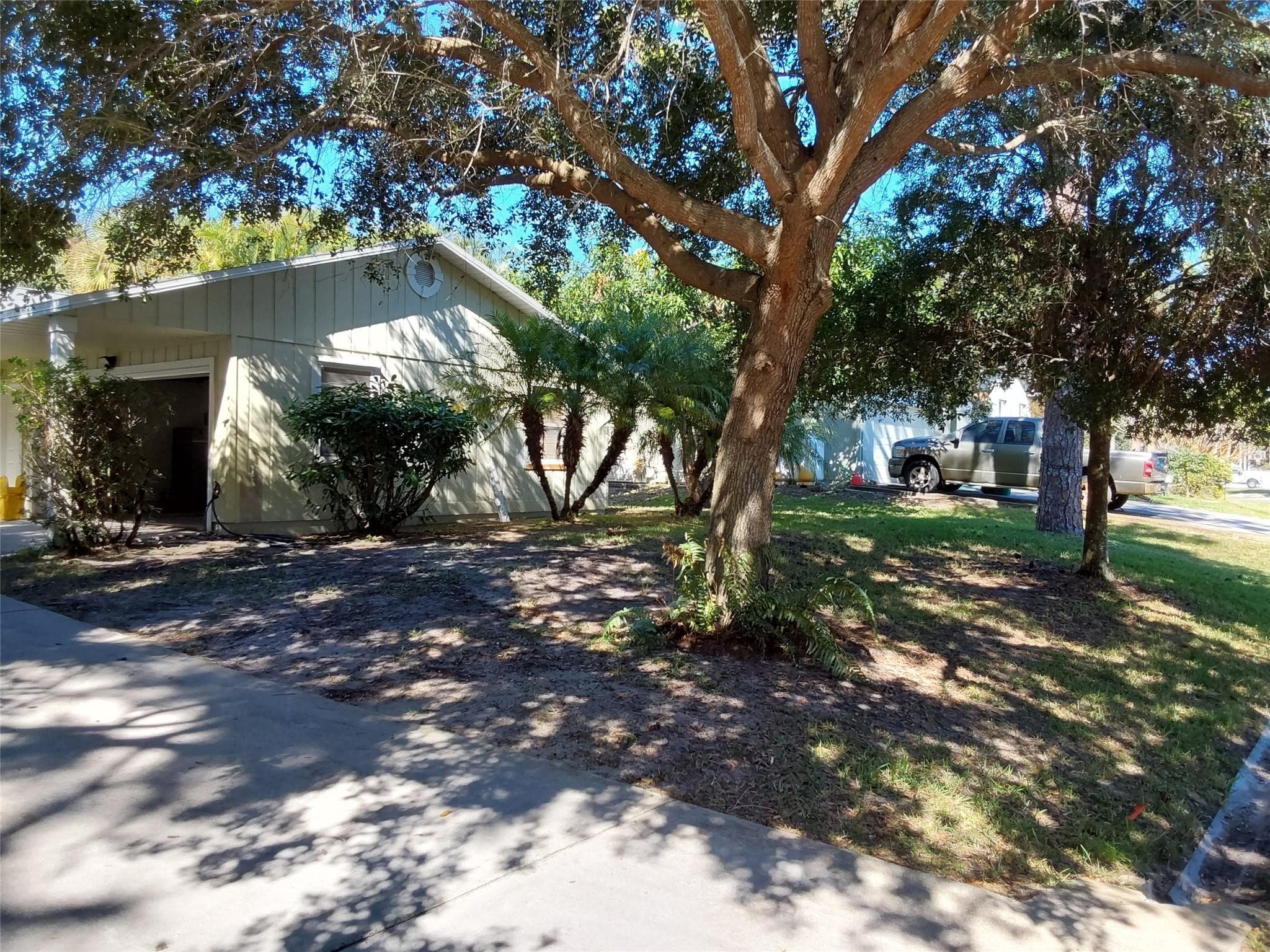 722 Wentworth Street, Sebastian, FL 32958 — photo 2 of 16