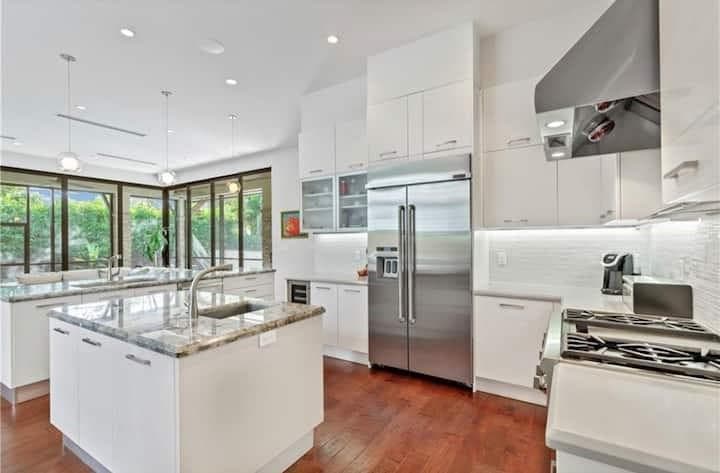 404 NE 13th Avenue, Fort Lauderdale, FL 33301 — photo 12 of 33