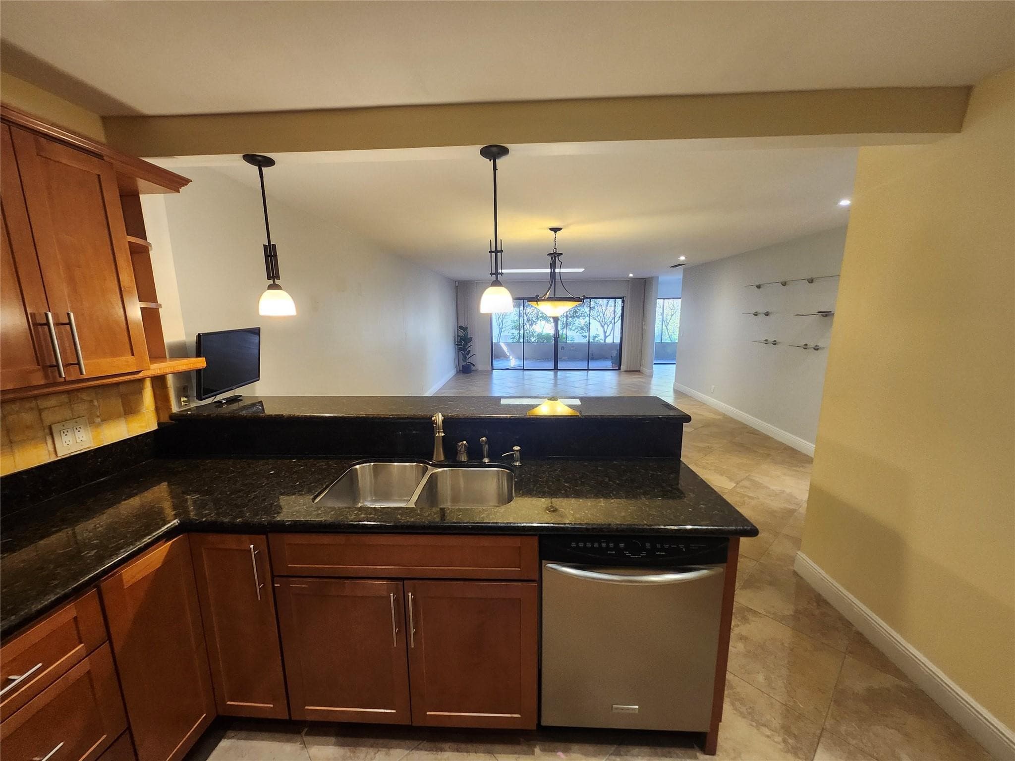 201 Dunwoody Lane 17-87, Hollywood, FL 33021 — photo 14 of 32