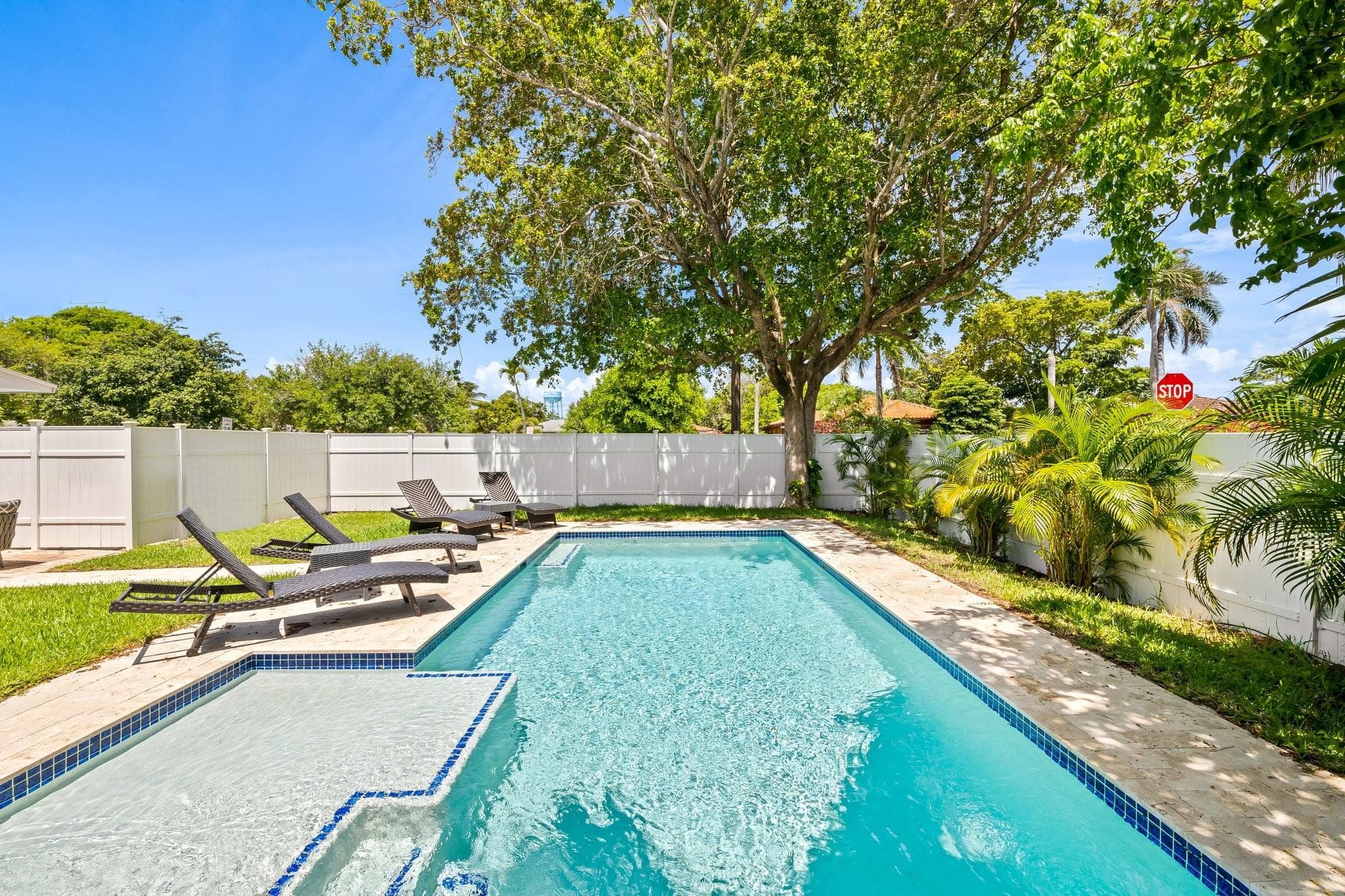 415 SE 3rd Avenue, Delray Beach, FL 33483 — photo 20 of 25