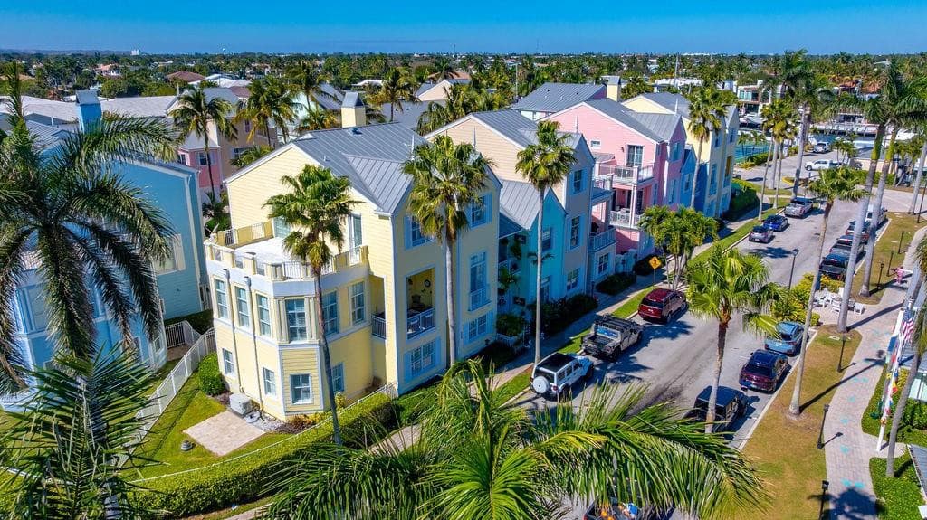 2825 Marina Circle 2825, Lighthouse Point, FL 33064 — photo 2 of 48