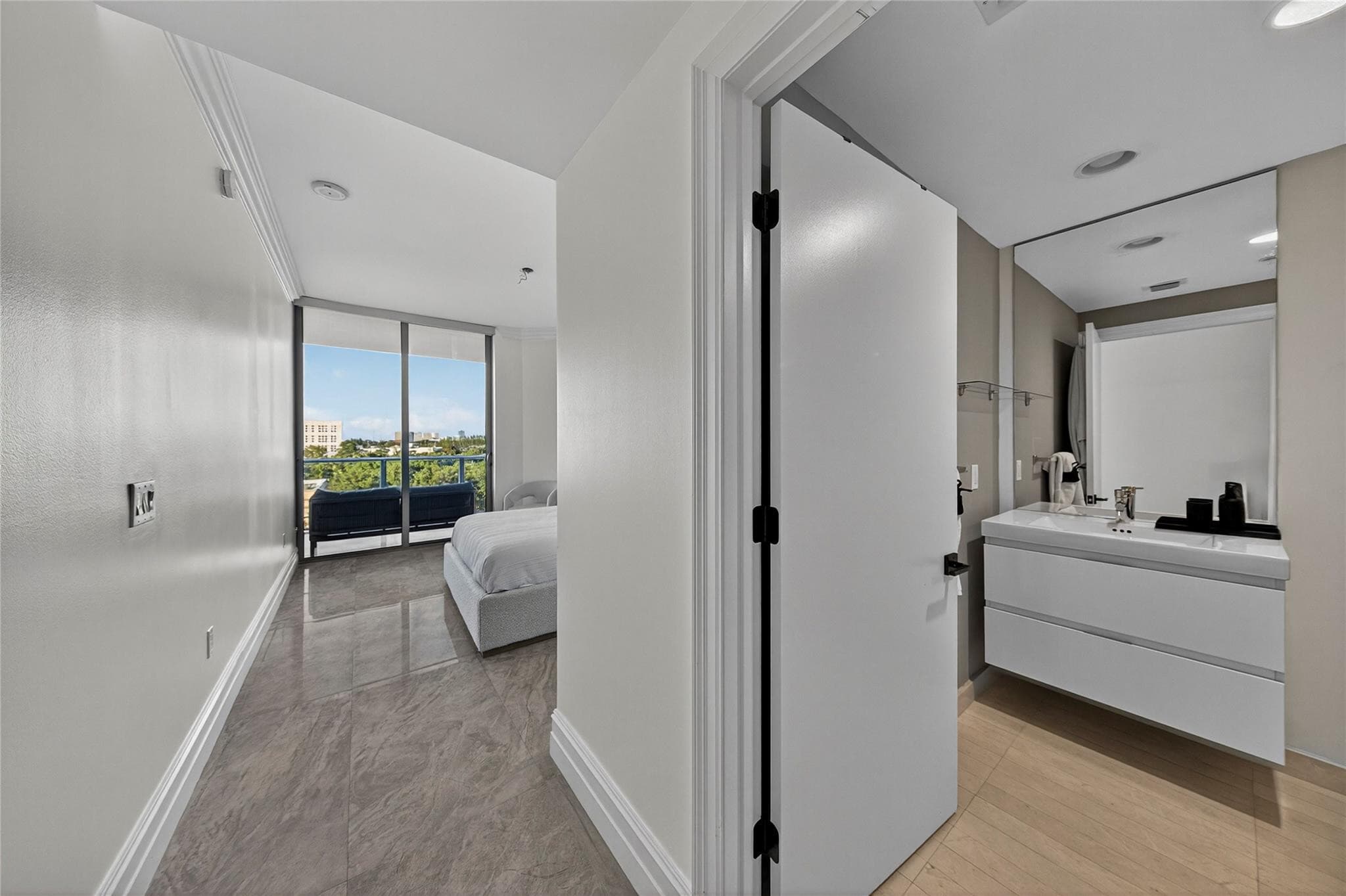 17301 Biscayne Boulevard 506, Aventura, FL 33160 — photo 24 of 54