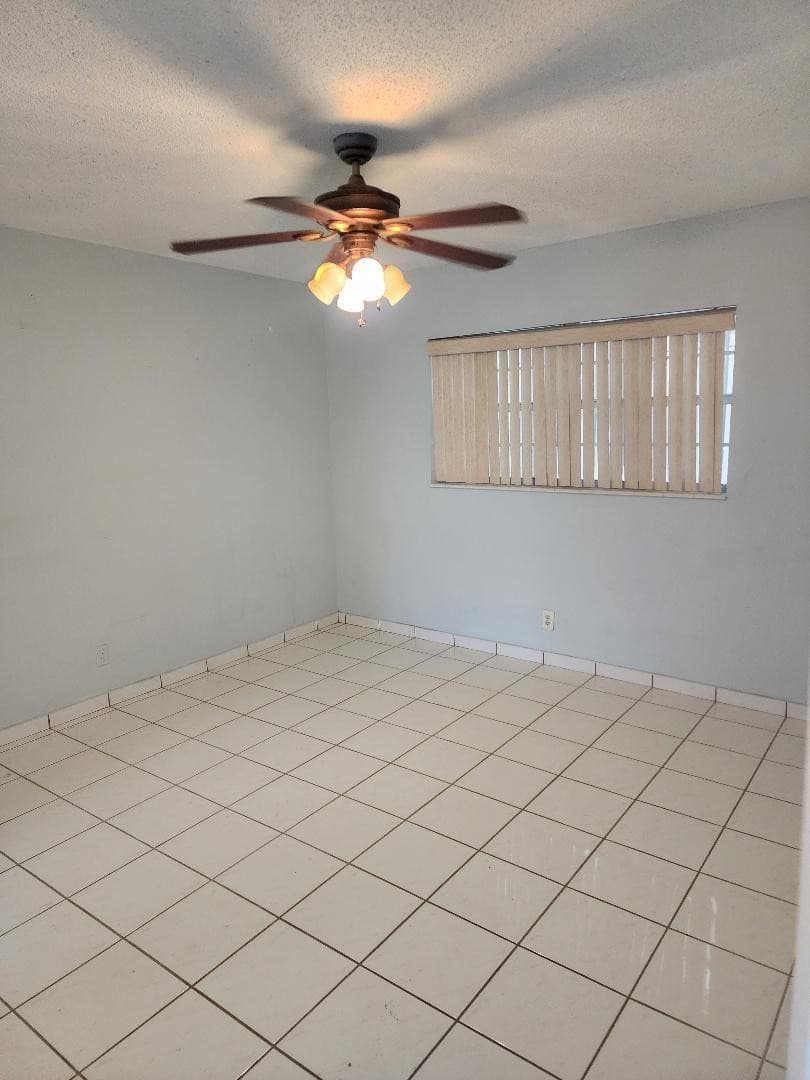 5031 W Oakland Park Boulevard 307, Lauderdale Lakes, FL 33313 — photo 3 of 10