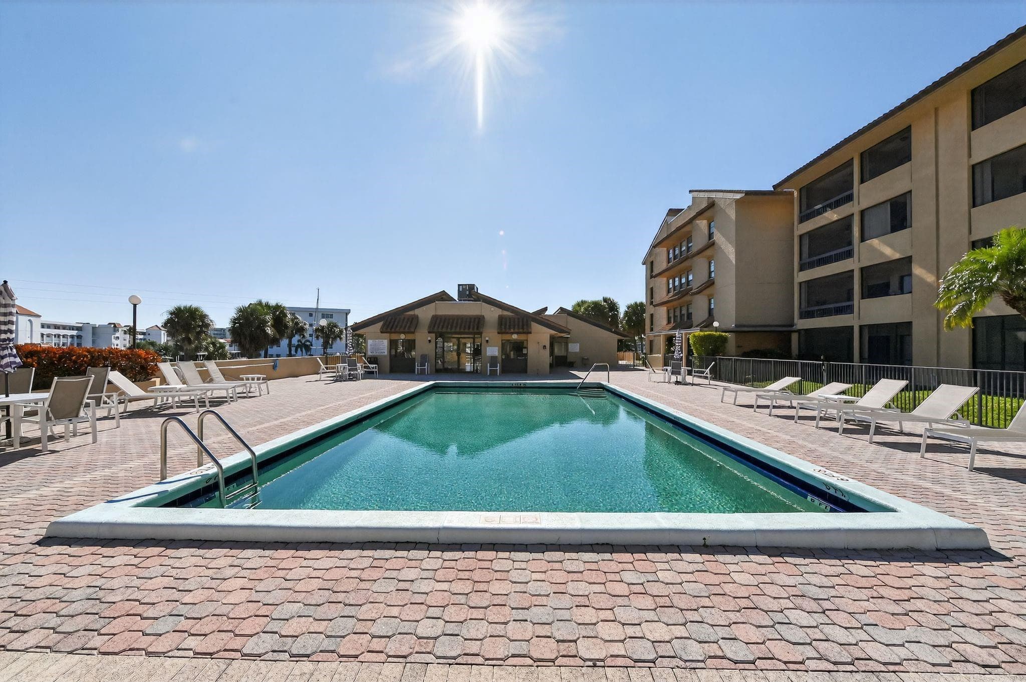 1036 US Highway 1 123, North Palm Beach, FL 33408 — photo 27 of 30
