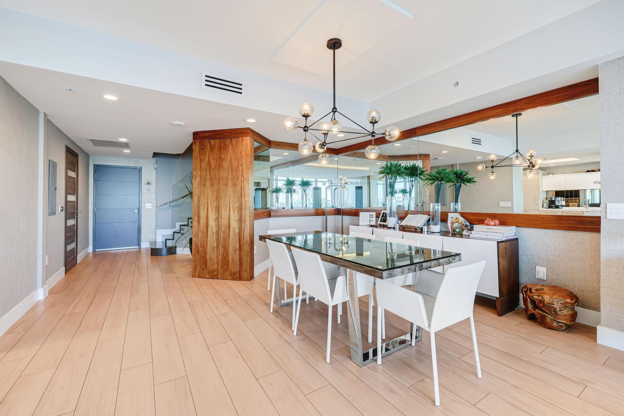 17301 Biscayne Boulevard 1011, North Miami Beach, FL 33160 — photo 12 of 83