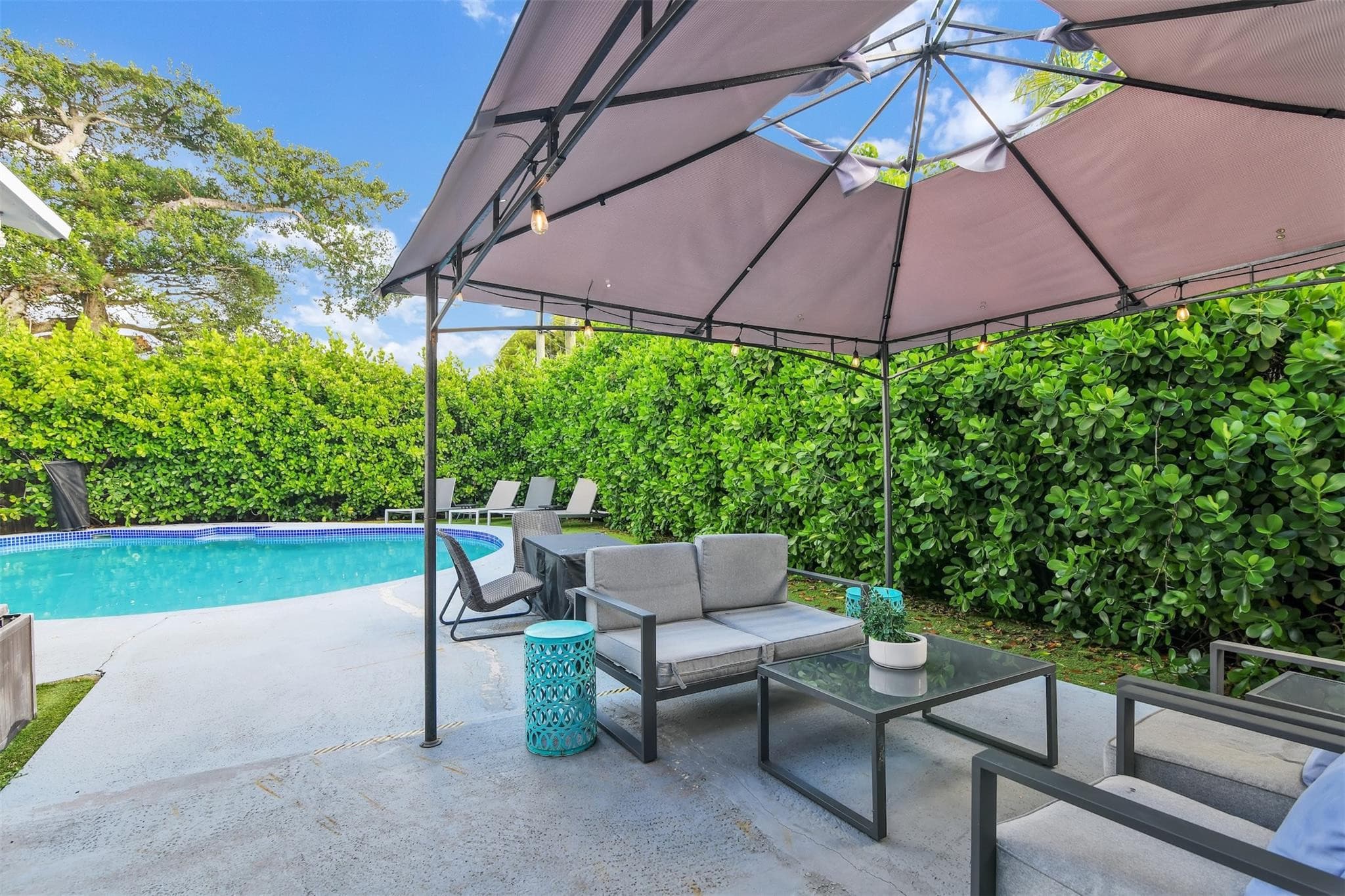214 SE 6th Street, Dania Beach, FL 33004 — photo 1 of 27