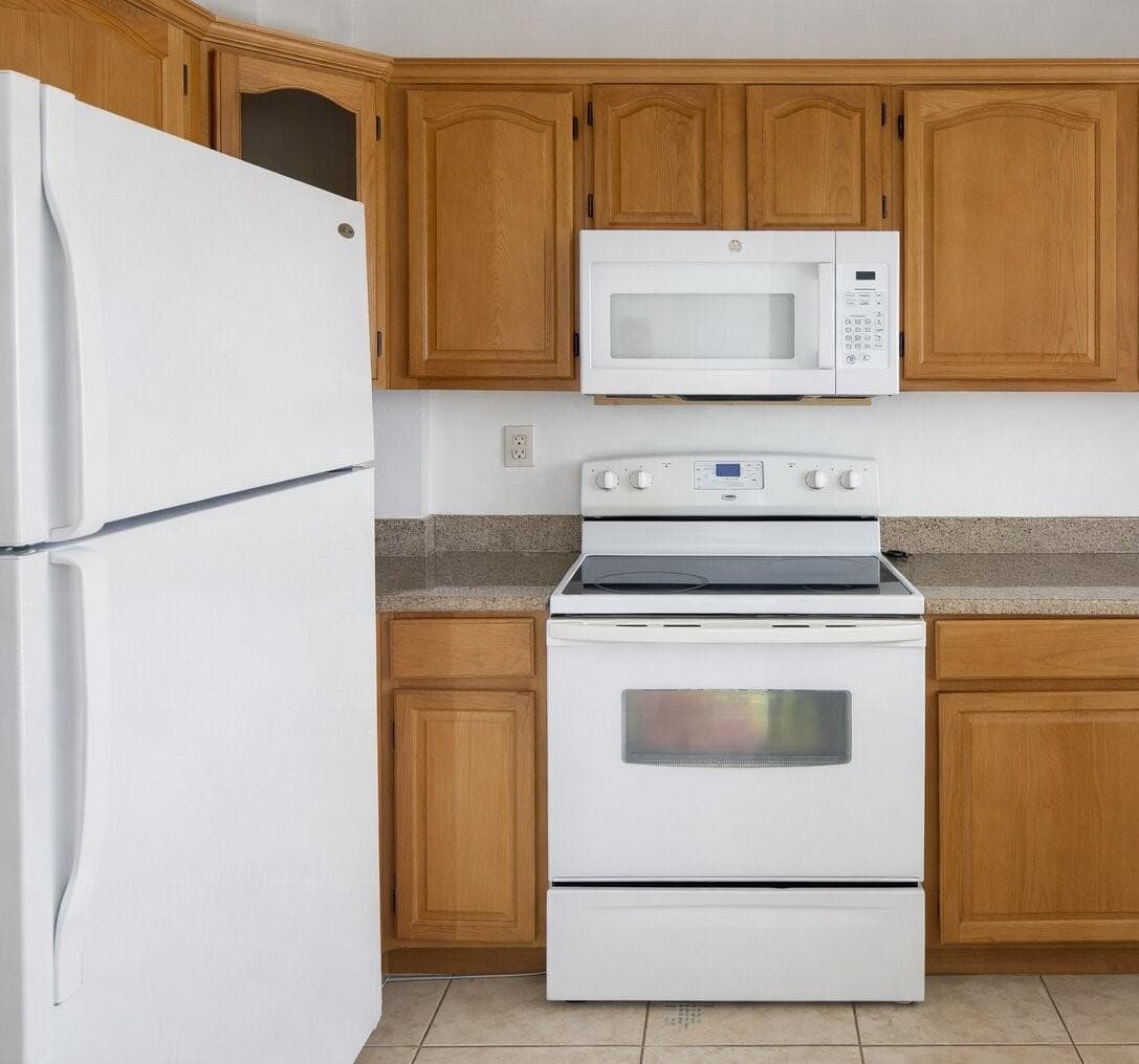 8185 NW 7th Street 214, Miami, FL 33126 — photo 10 of 15