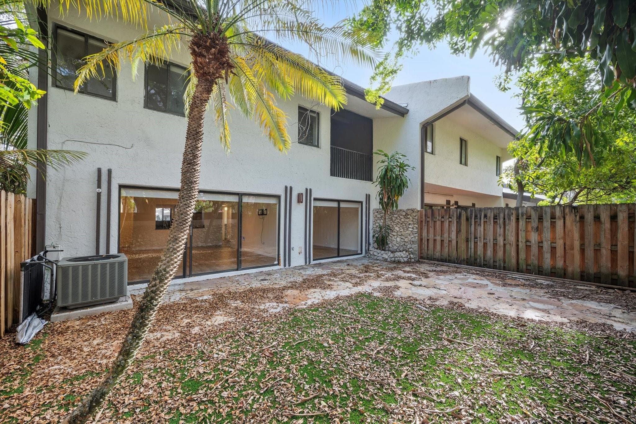 19986 NE 5th Court 4d, Miami, FL 33179 — photo 36 of 48