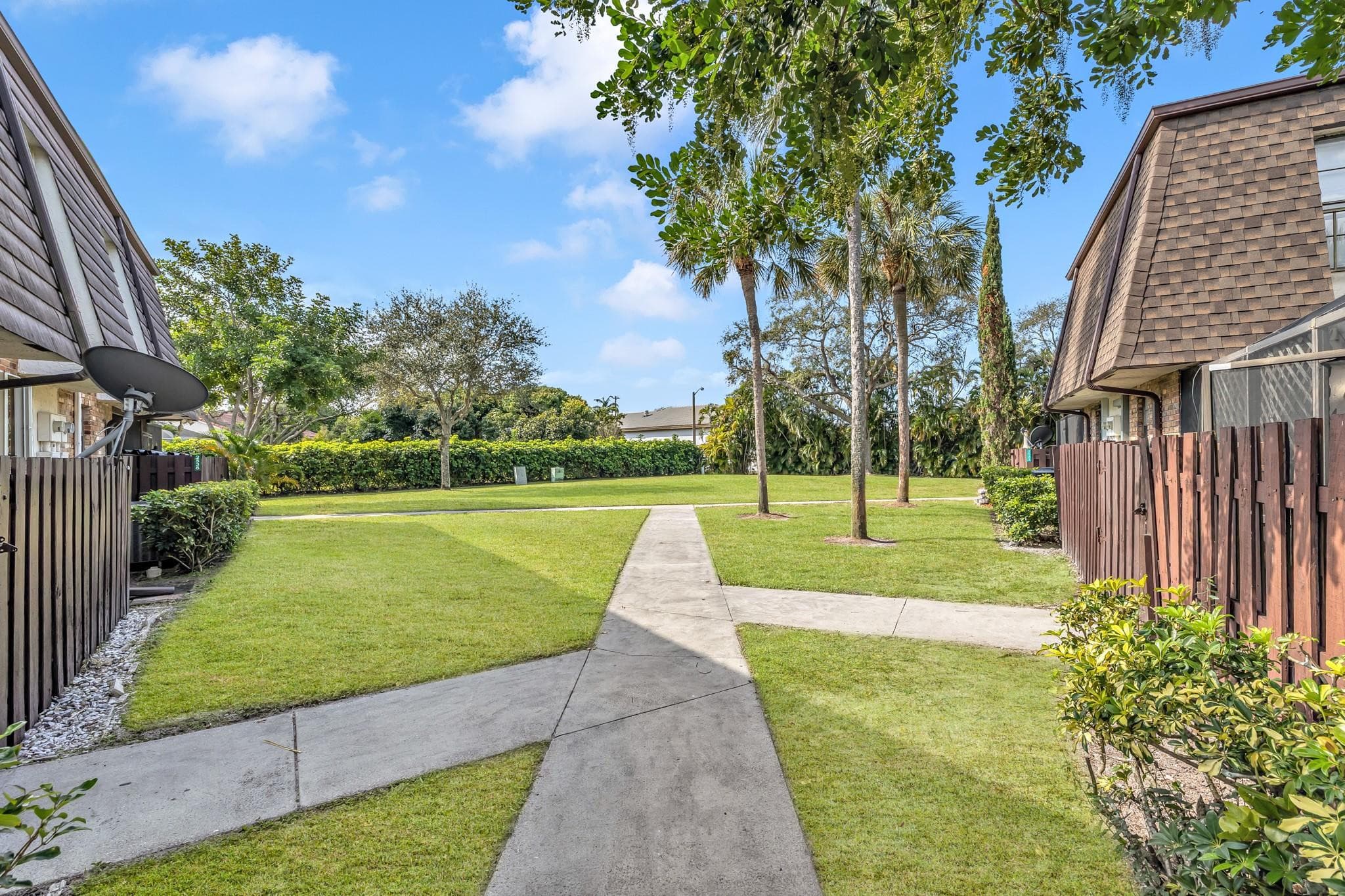 2540 NW 99 Avenue 2540, Coral Springs, FL 33065 — photo 20 of 23