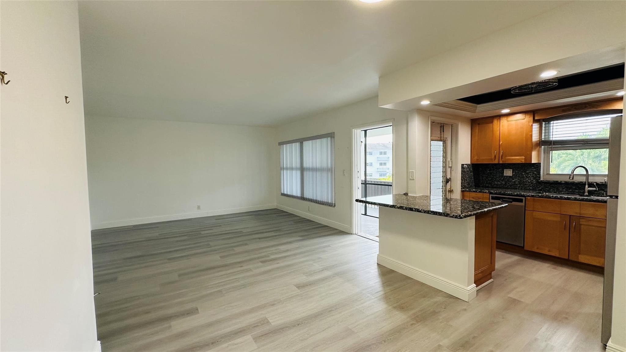 651 Pine Drive, Pompano Beach, FL 33060 — photo 10 of 40
