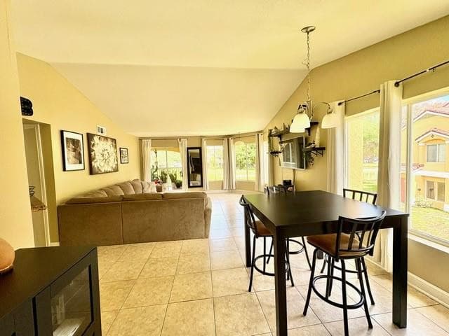 2371 NW 33rd Street 712, Oakland Park, FL 33309 — photo 15 of 32