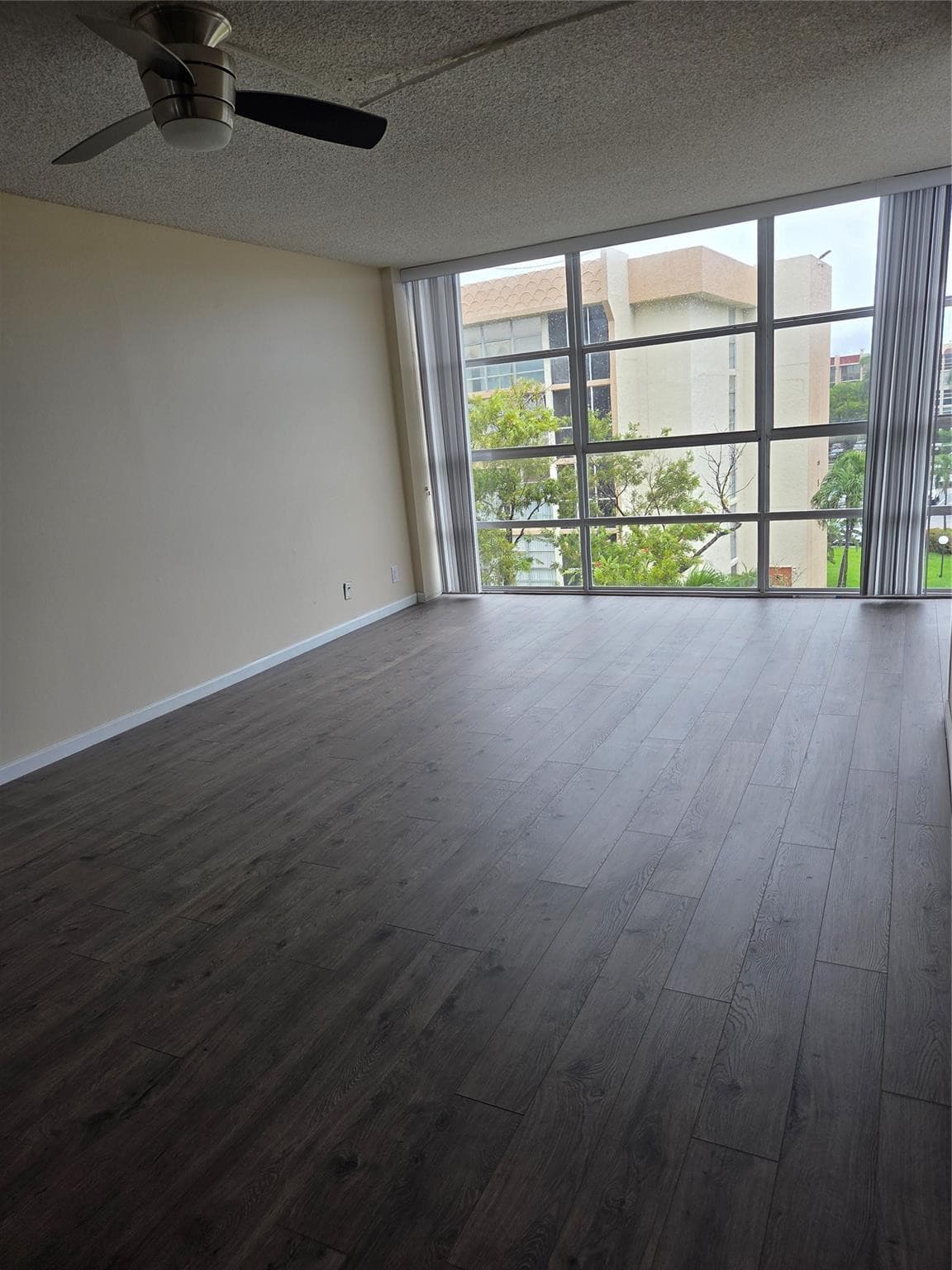 801 Three Islands Boulevard 409, Hallandale Beach, FL 33009 — photo 15 of 24