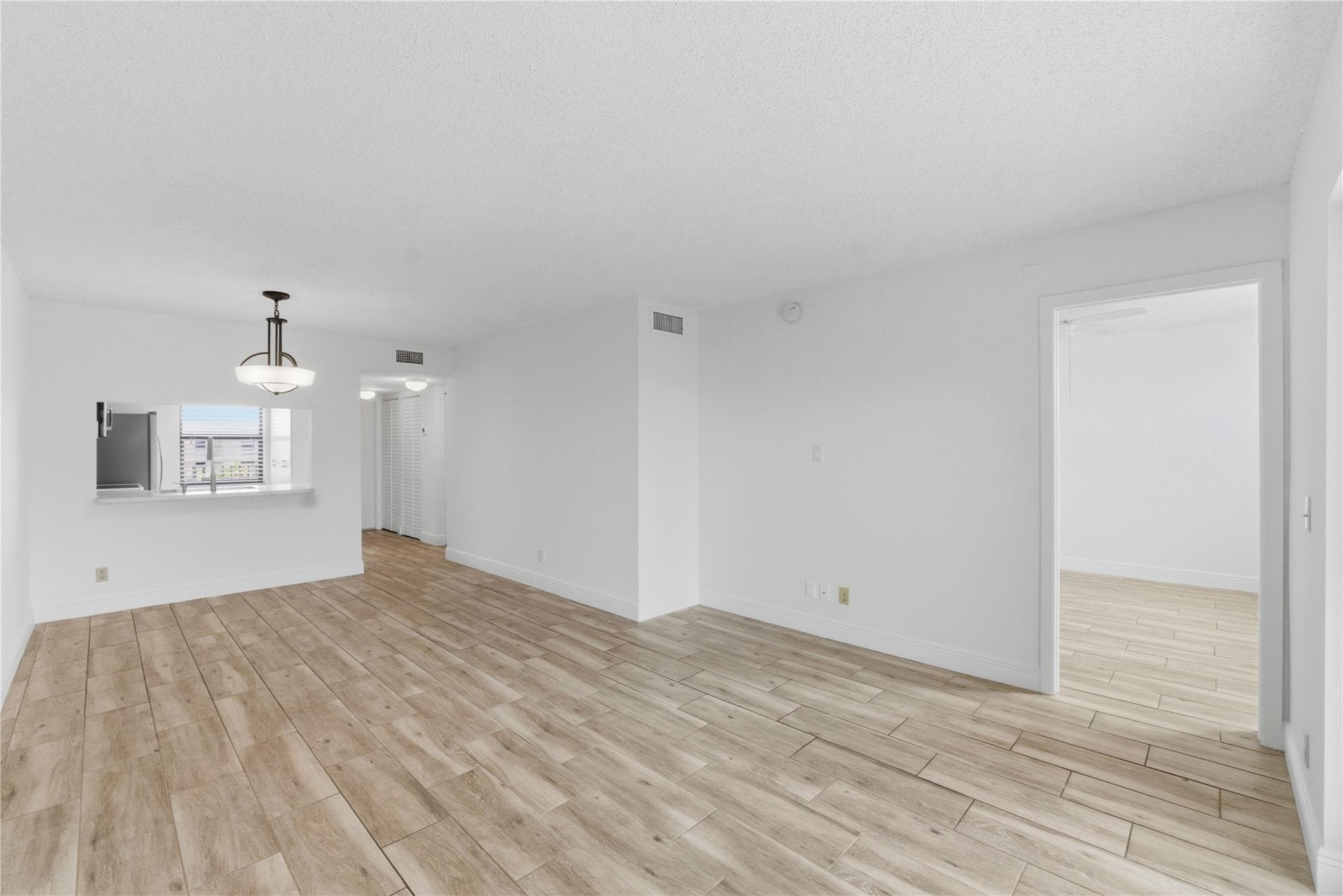 2748 NW 104th Avenue 403, Sunrise, FL 33322 — photo 4 of 13