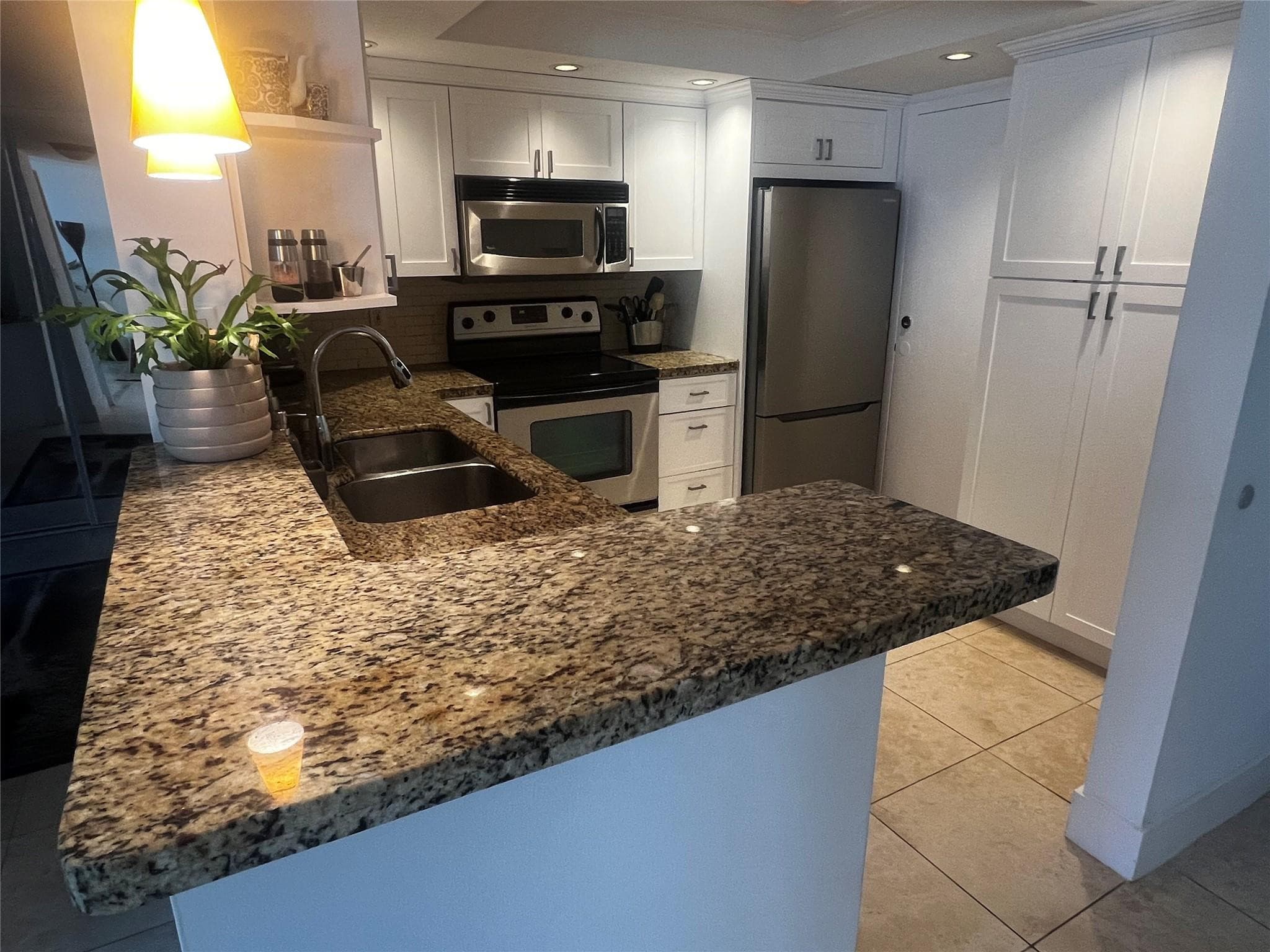 1170 N Federal Highway 311, Fort Lauderdale, FL 33304 — photo 20 of 38