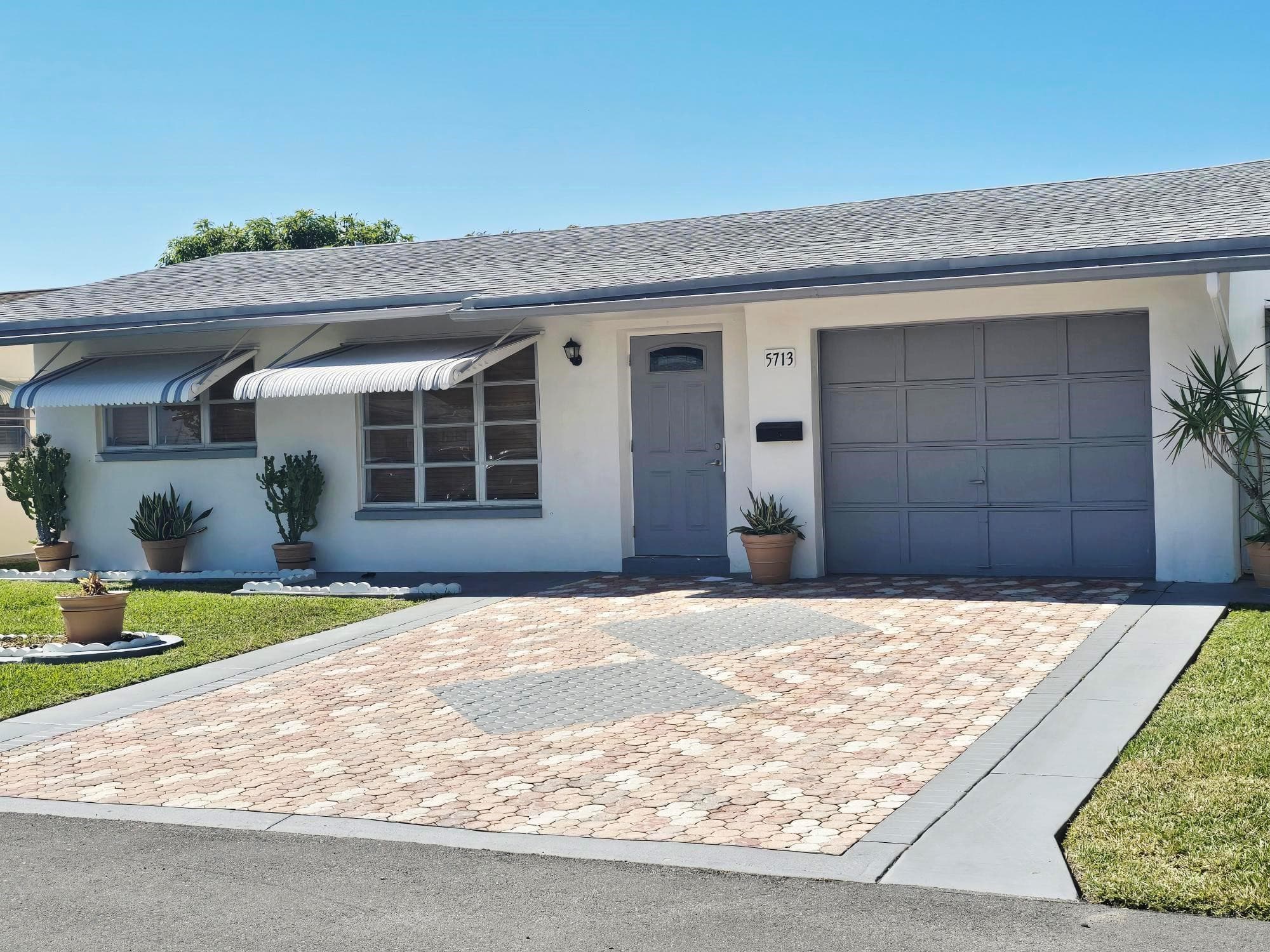 5713 NW 65th Te, Tamarac, FL 33321 — photo 2 of 27