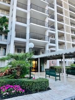 3150 N Palm Aire, Pompano Beach, FL 33069 — photo 15 of 16