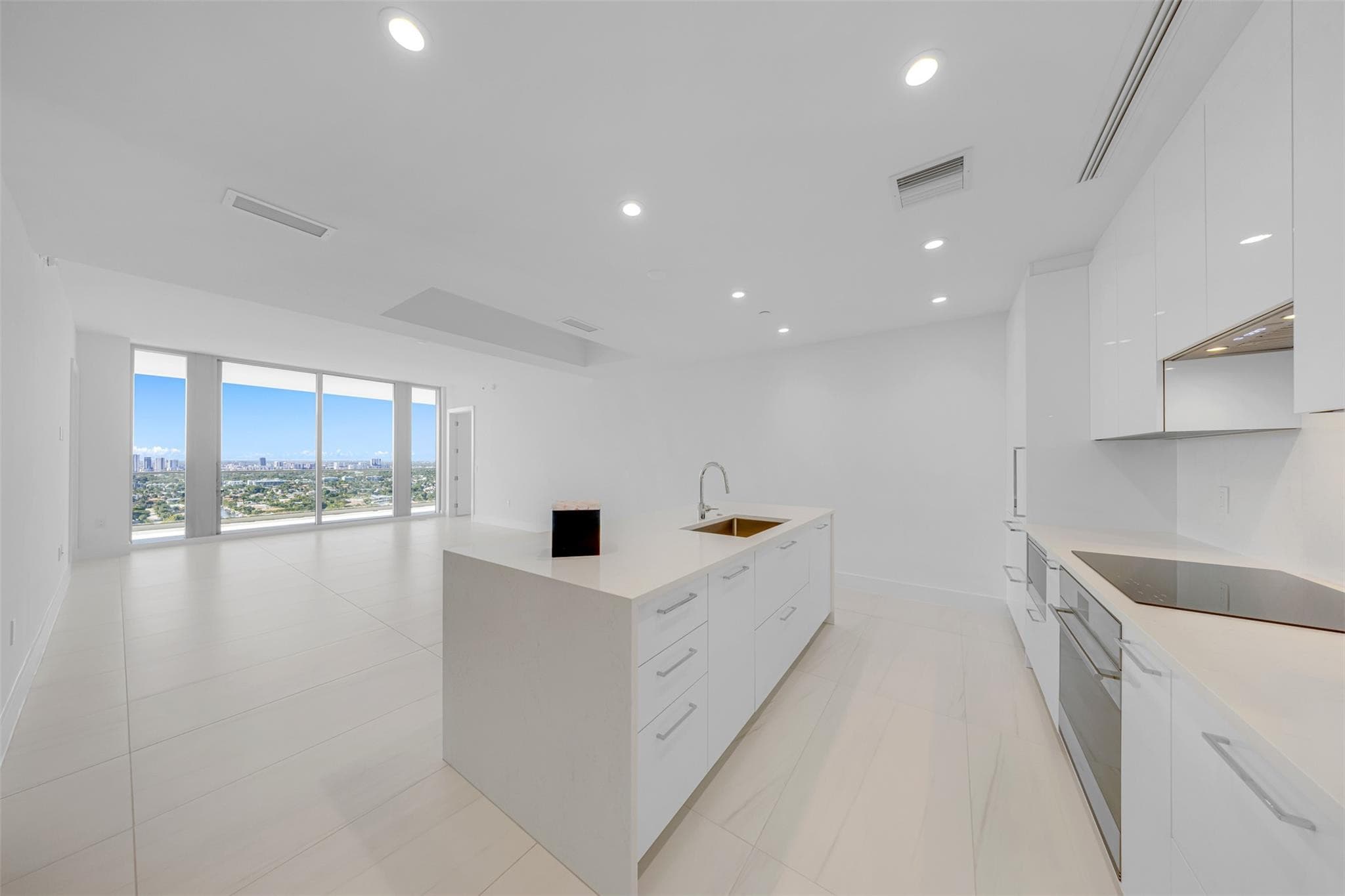 153 N Seabreeze 2503-S, Fort Lauderdale, FL 33304 — photo 6 of 55